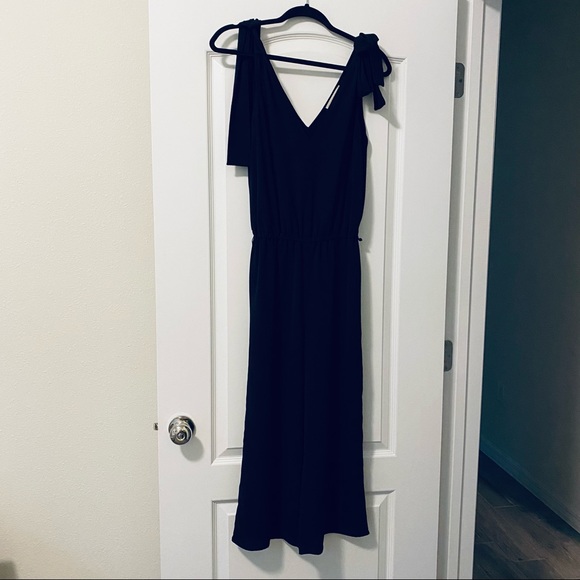 Michael Kors Vneck Tie Shoulder Jumpsuit - Picture 4 of 6